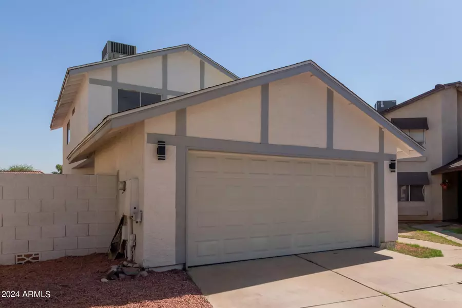 8221 W YUCCA Street, Peoria, AZ 85345