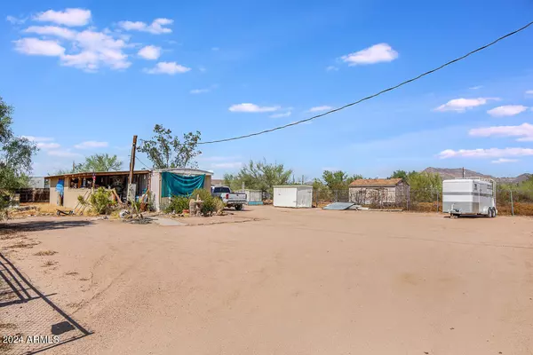 Apache Junction, AZ 85120,2760 W TEPEE Street