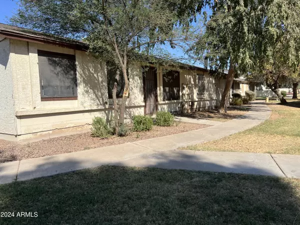 Phoenix, AZ 85033,6711 W Osborn Road #138