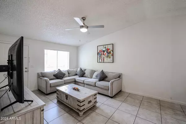 Phoenix, AZ 85033,6711 W OSBORN Road #38