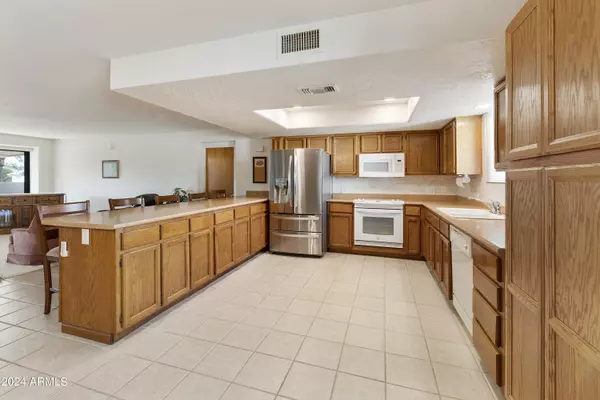 1115 S 82ND Way,  Mesa,  AZ 85208