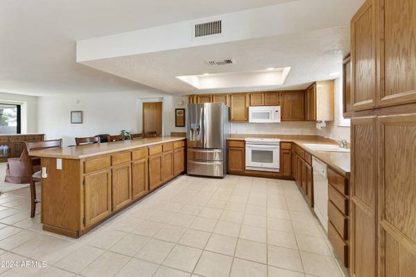 1115 S 82ND Way, Mesa, AZ 85208