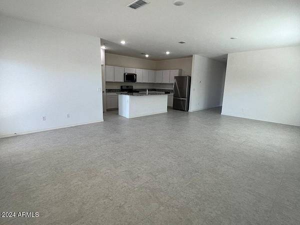 Litchfield Park, AZ 85340,19413 W ELM Street