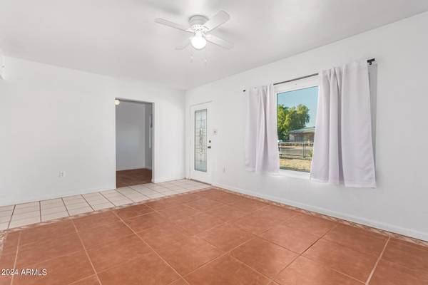 Buckeye, AZ 85326,109 4th Avenue E