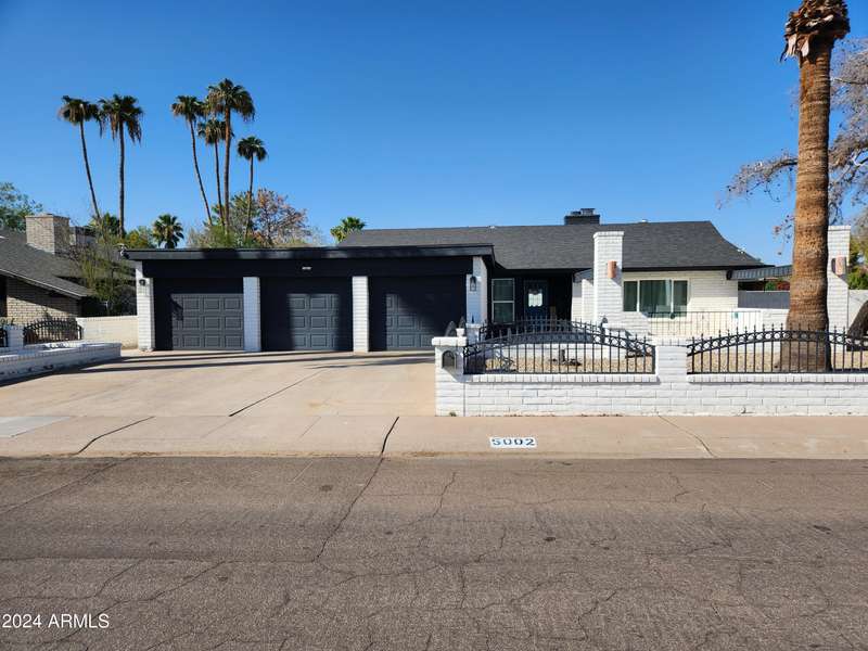 5002 W ORCHID Lane, Glendale, AZ 85302