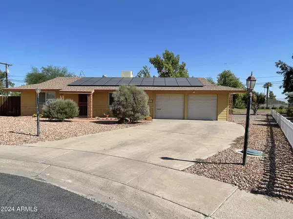 12805 N LAKE Drive, Sun City, AZ 85351