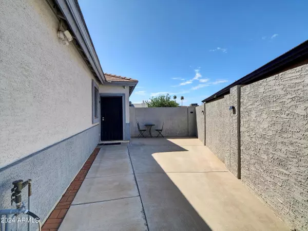 Glendale, AZ 85302,5255 W COCHISE Drive