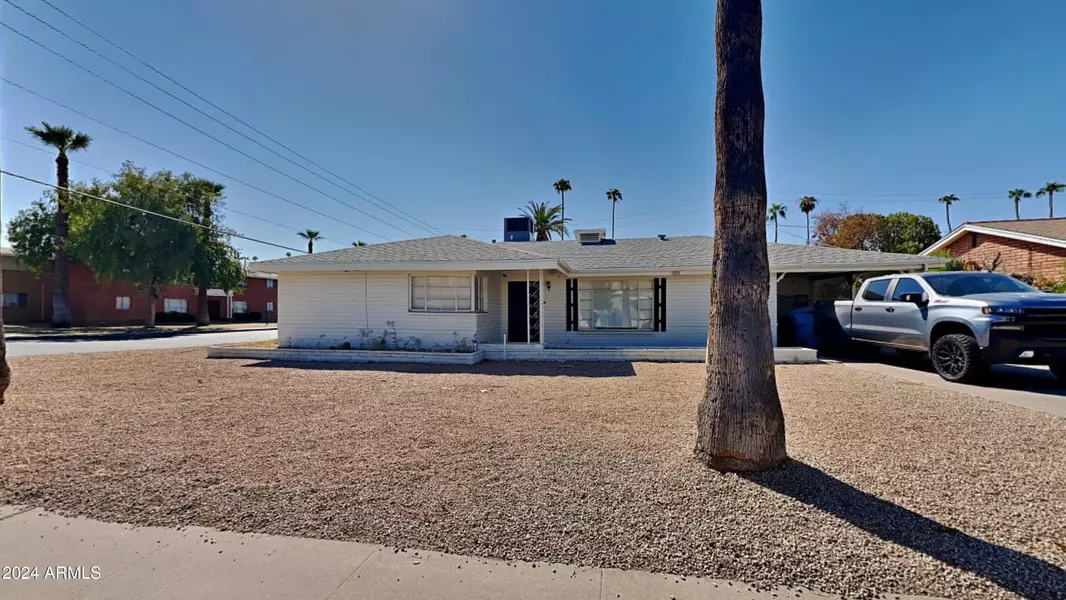 1701 W HIGHLAND Avenue, Phoenix, AZ 85015