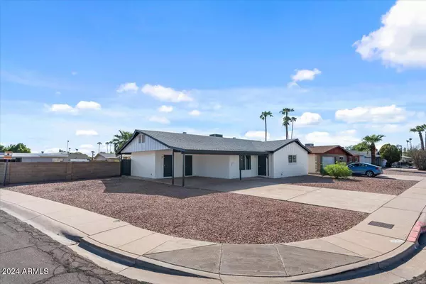 2105 S RIVER Drive, Tempe, AZ 85282