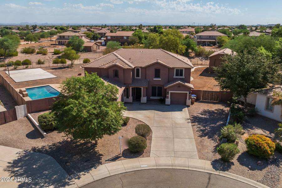 32043 N CHESTNUT Trail, San Tan Valley, AZ 85143