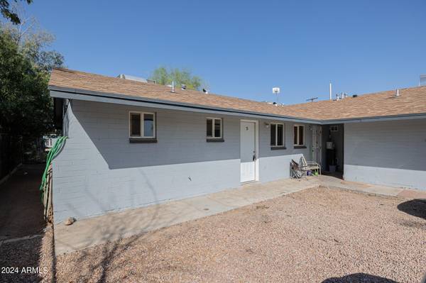 Phoenix, AZ 85042,6022 S 3RD Street #3