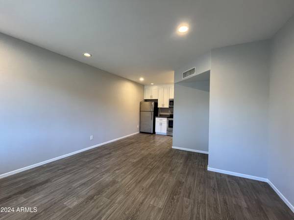 Tempe, AZ 85281,902 W 2ND Street #2