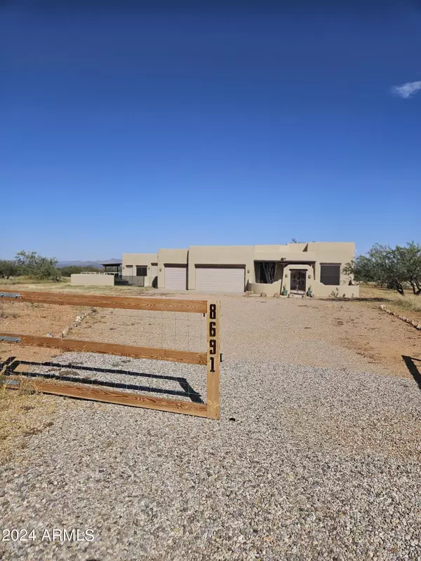 Hereford, AZ 85615,8691 S DESERT SUMAC Drive