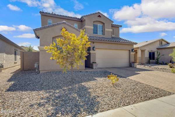 San Tan Valley, AZ 85143,811 E GOLD DUST Way