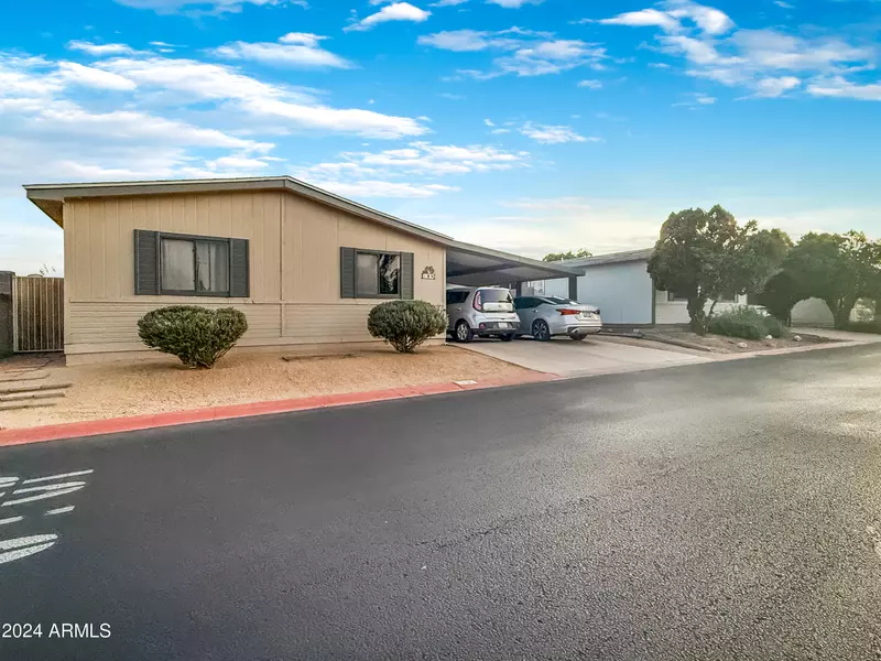 8601 N 103RD Avenue #68, Peoria, AZ 85345