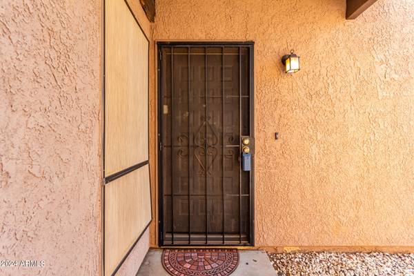 Mesa, AZ 85201,629 N MESA Drive #40