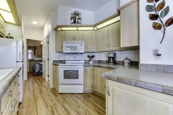 Surprise, AZ 85374,17200 W BELL Road #934