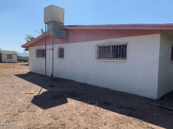 Pirtleville, AZ 85626,439 W PIRTLE Avenue