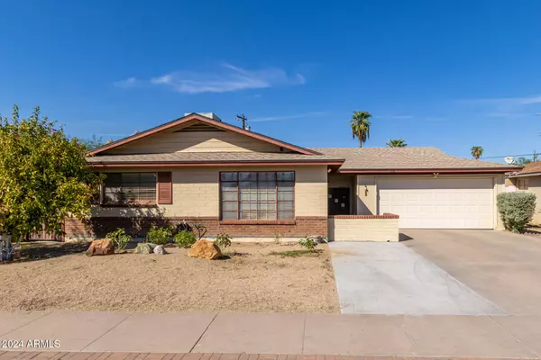 Phoenix, AZ 85017,2614 W LAWRENCE Road
