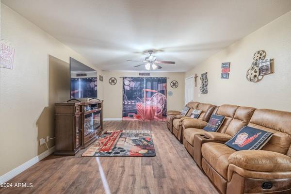 Tempe, AZ 85282,3706 S COTTONWOOD Drive