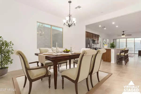 Peoria, AZ 85383,13618 W SHIFTING SANDS Drive