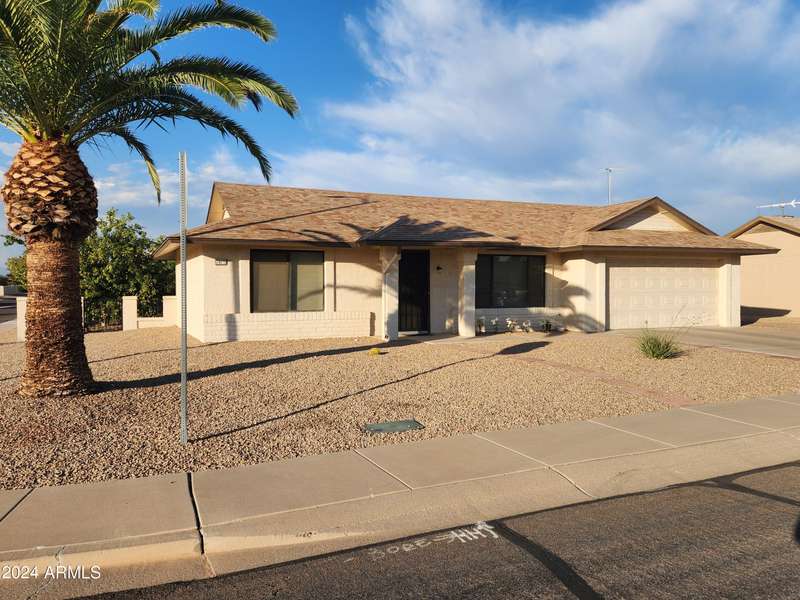 14670 W ANTELOPE Drive, Sun City West, AZ 85375