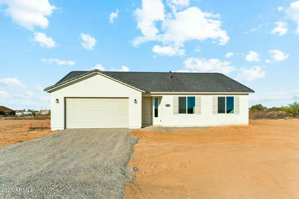 31904 N 221ST Drive, Wittmann, AZ 85361