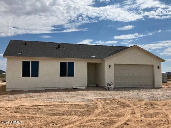 Wittmann, AZ 85361,31904 N 221ST Drive