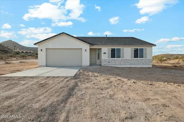 31904 N 221ST Drive, Wittmann, AZ 85361