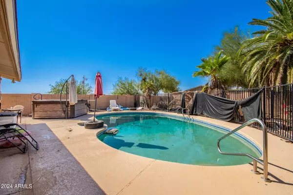 28648 N 165TH Avenue, Surprise, AZ 85387