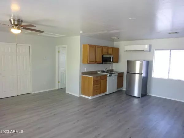 Phoenix, AZ 85021,7355 N BLACK CANYON Highway ##3