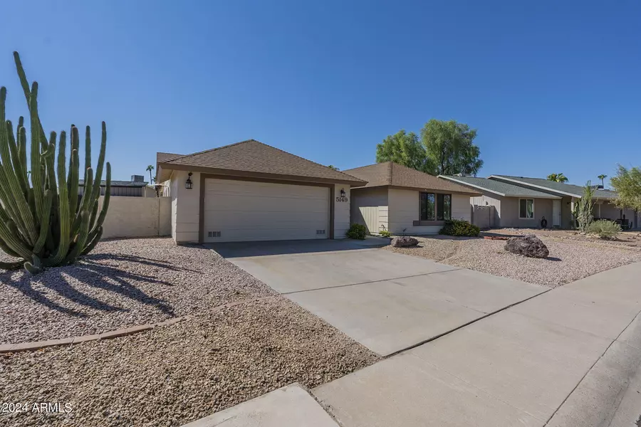 5149 E TONIKO Drive, Phoenix, AZ 85044