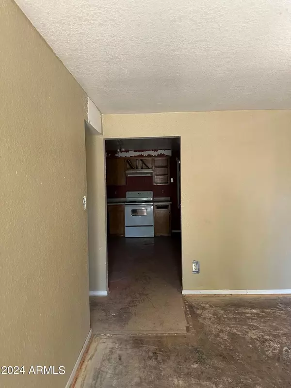 Phoenix, AZ 85035,7144 W CORONADO Road