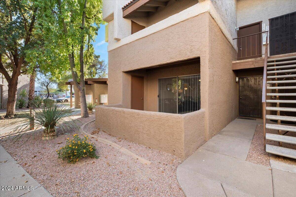 Phoenix, AZ 85032,4554 E PARADISE VILLAGE Parkway N #166