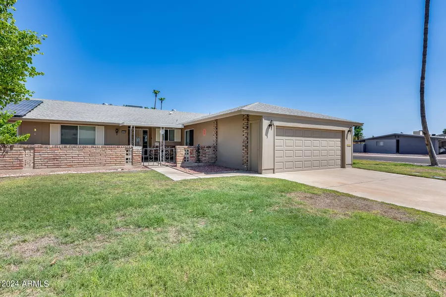 10702 W KELSO Drive, Sun City, AZ 85351