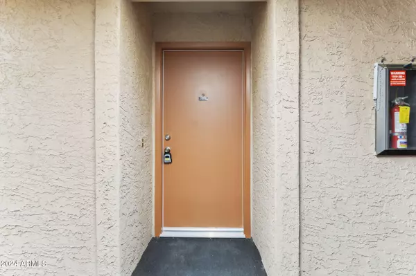 540 N MAY -- #2066, Mesa, AZ 85201