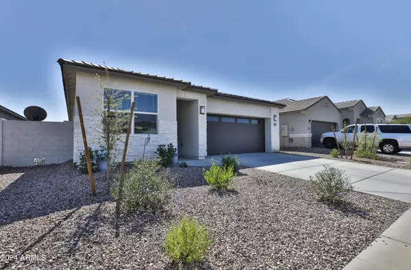 Surprise, AZ 85387,18589 W SMOKETREE Drive