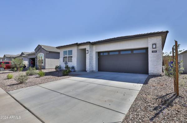 Surprise, AZ 85387,18589 W SMOKETREE Drive