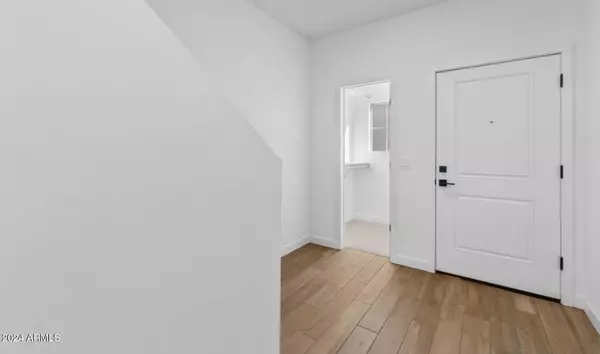 Phoenix, AZ 85085,28122 N 28th Lane