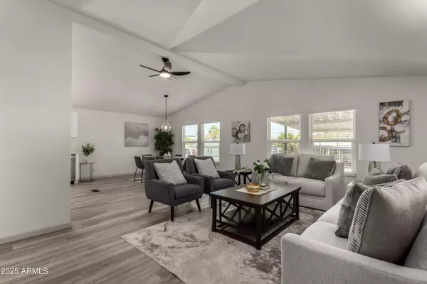 Phoenix, AZ 85024,2233 E BEHREND Drive #210