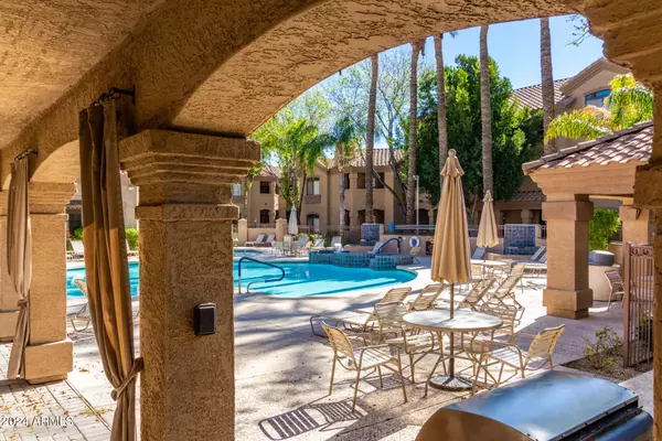 Scottsdale, AZ 85260,15095 N THOMPSON PEAK Parkway #1060