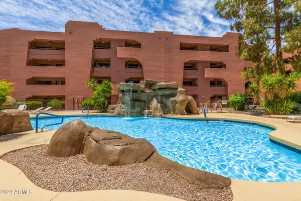 12222 N PARADISE VILLAGE Parkway #142, Phoenix, AZ 85032