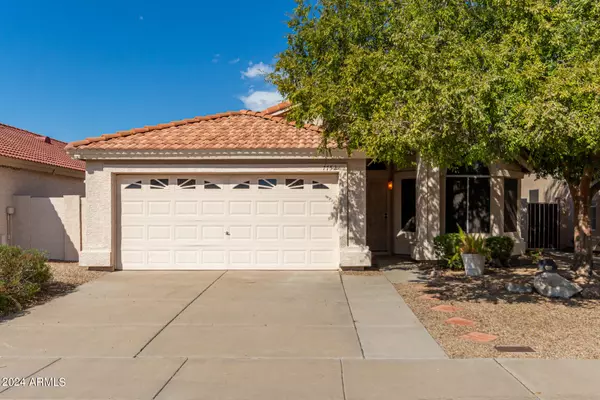 7752 W JULIE Drive, Glendale, AZ 85308