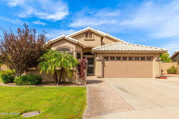 8818 W Quail Avenue, Peoria, AZ 85382