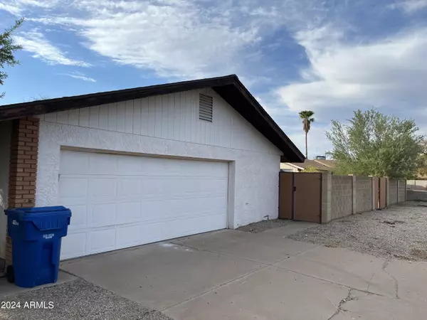 Mesa, AZ 85204,1560 E HAMPTON Circle