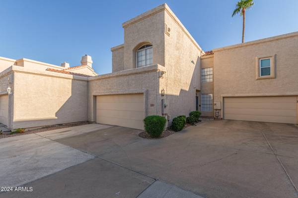 Gilbert, AZ 85233,1413 W CORAL REEF Drive