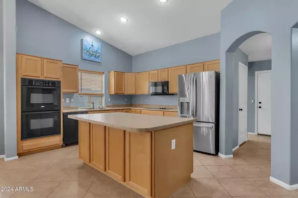 San Tan Valley, AZ 85143,1353 W HOLSTEIN Trail