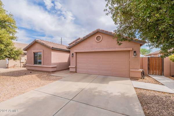 San Tan Valley, AZ 85140,41193 N ROSE Lane