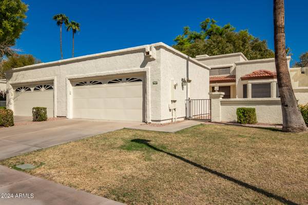 Tempe, AZ 85284,7807 S HEATHER Drive