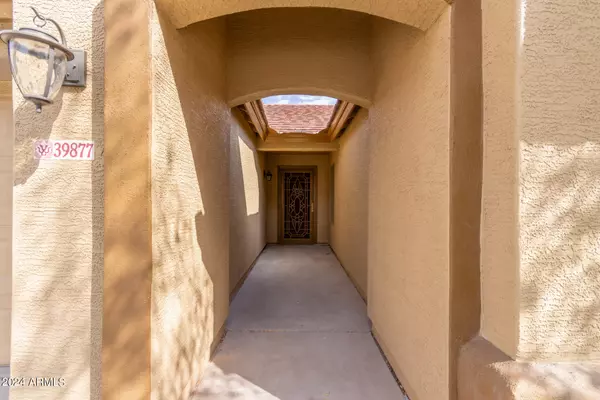 San Tan Valley, AZ 85140,39877 N ZAMPINO Street